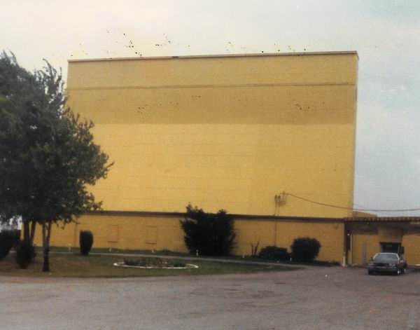 Pontiac Drive-In Theatre - Screen 1977 From Greg Mcglone